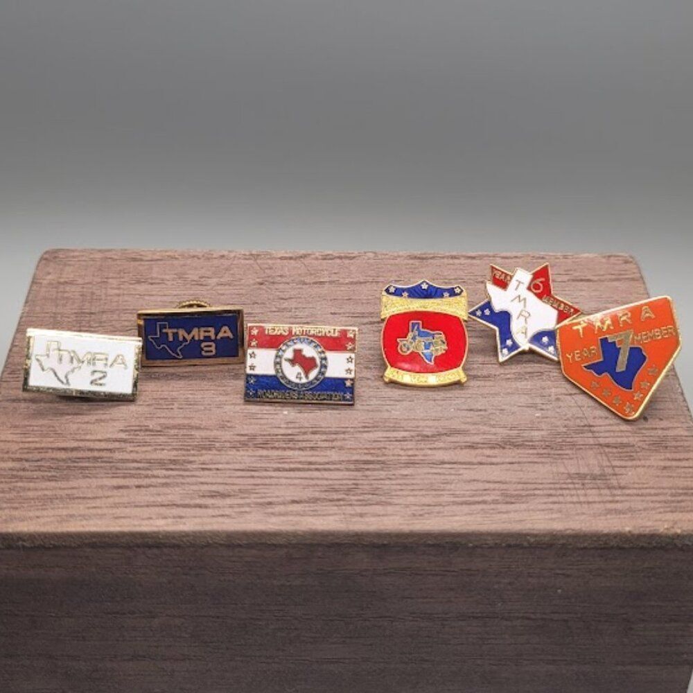 VINTAGE TMRA Year Hat Pins